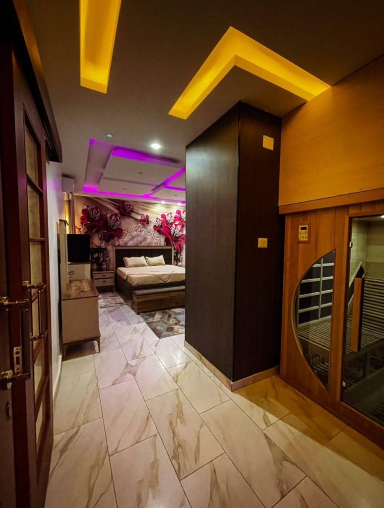 Family Chalet 2